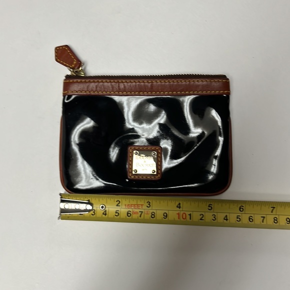 Dooney & Bourke coin purse - Picture 2 of 5